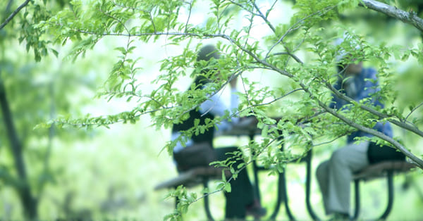 ①一人きりにならない（人と過ごす）