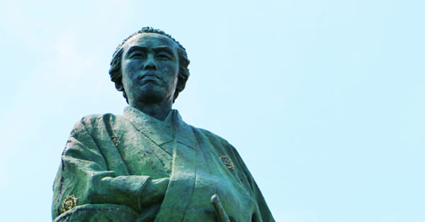 強い劣等感を持つ人の3つの特徴と、劣等感を克服する7つの方法