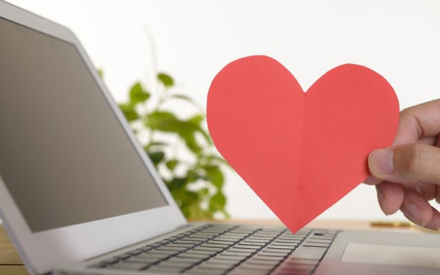 会いたい人に会えないことが寂しい気持ちを引き起こす