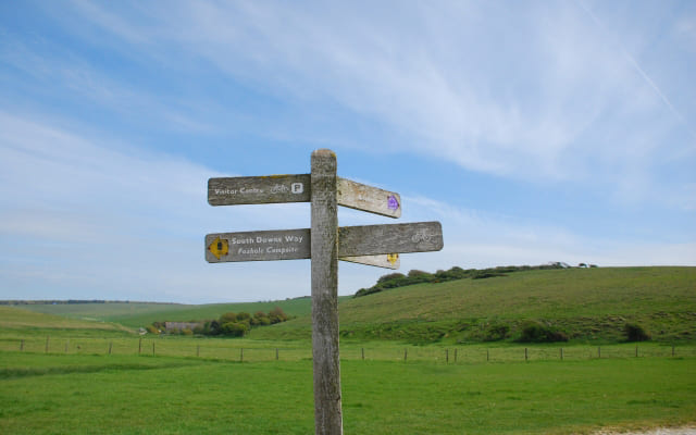 「いま在籍している学校」に行かない選択肢を調べる