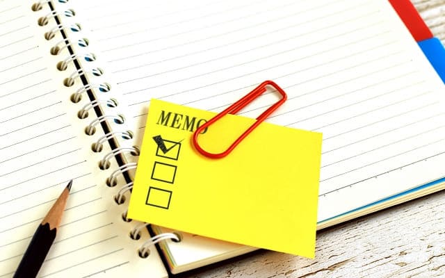 学校の嫌いなところを書き出す