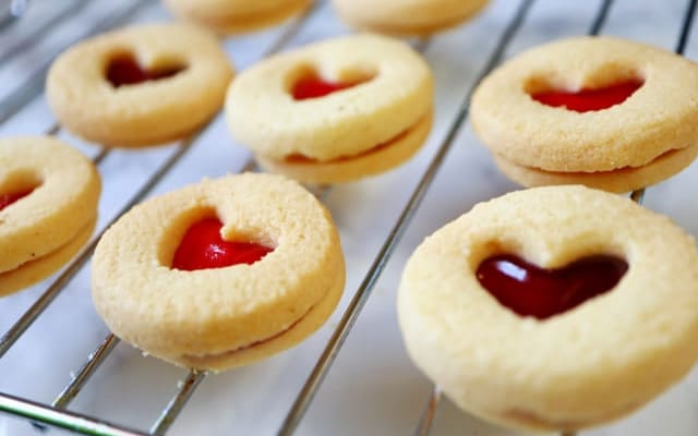 特徴①誘惑に負けている