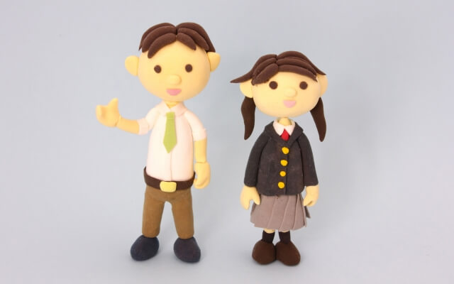 学校の先生やスクールカウンセラーに相談する