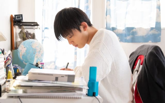 仕組み①自宅学習が基本