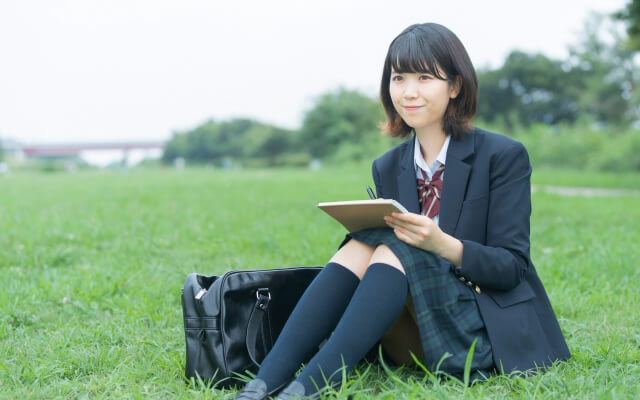 「どうすればいい？」で立ち止まらずに、進路をじっくり考えてみましょう