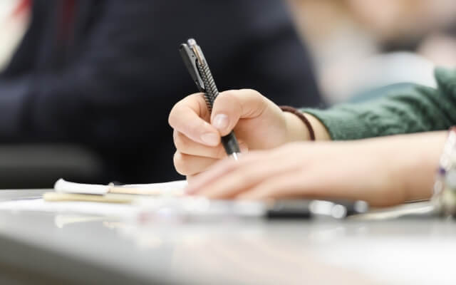 ペアレントトレーニングを受ける