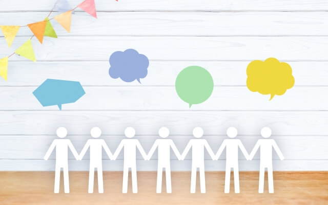 親の会で情報収集や意見交換をする