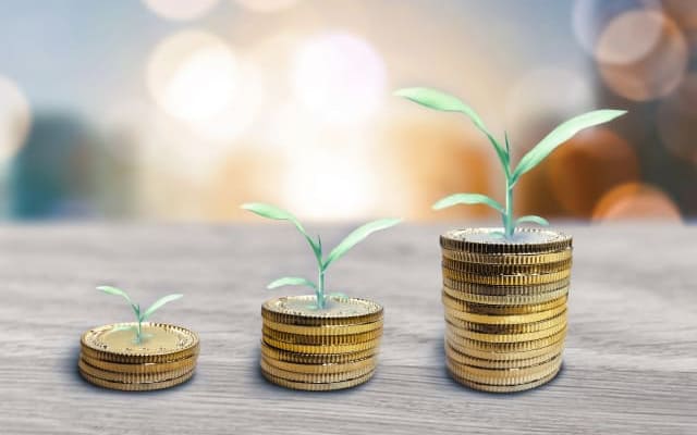 メリット③大卒資格があると収入が上がる可能性がある