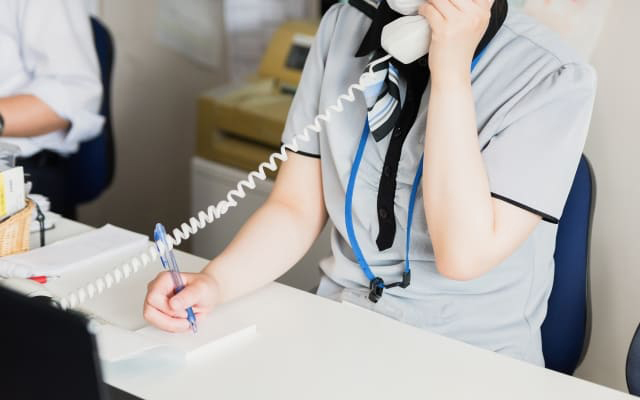 対応⑨いじめや不登校の専門機関を頼る