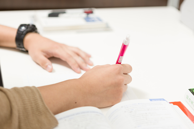 ②手を動かすようにする